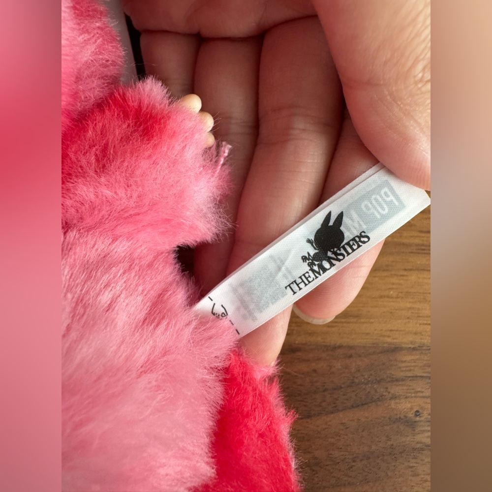 POP MART Labubu Big Into Energy Vinyl Plush Pendant Love - Picture 7 of 9